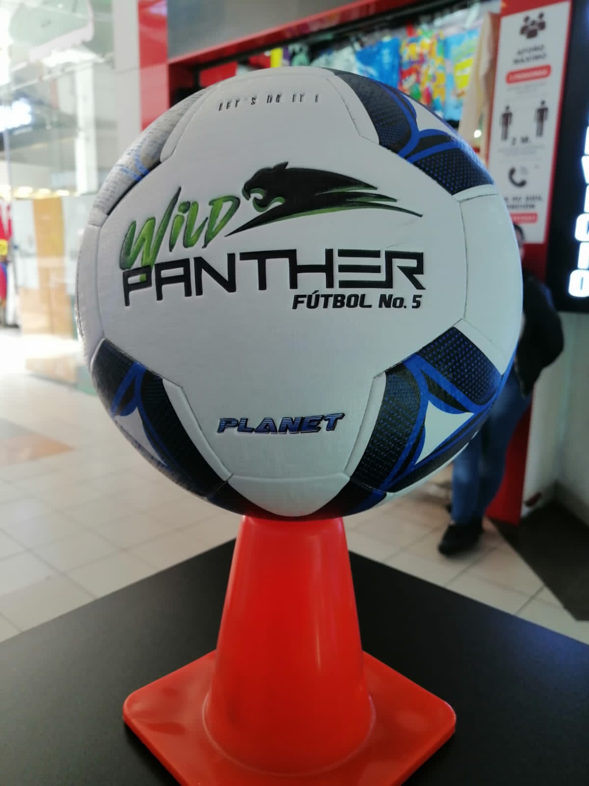 BALÓN PLANET