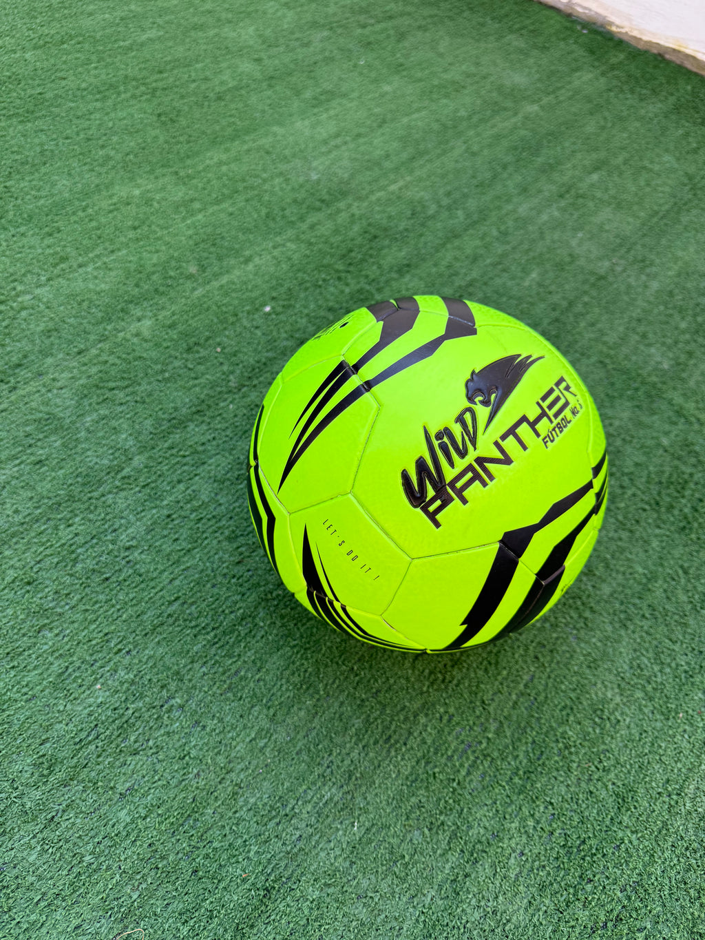 BALON  N. 5  IDEAL PARA CANCHA SINTETICA Y LA NOCHE